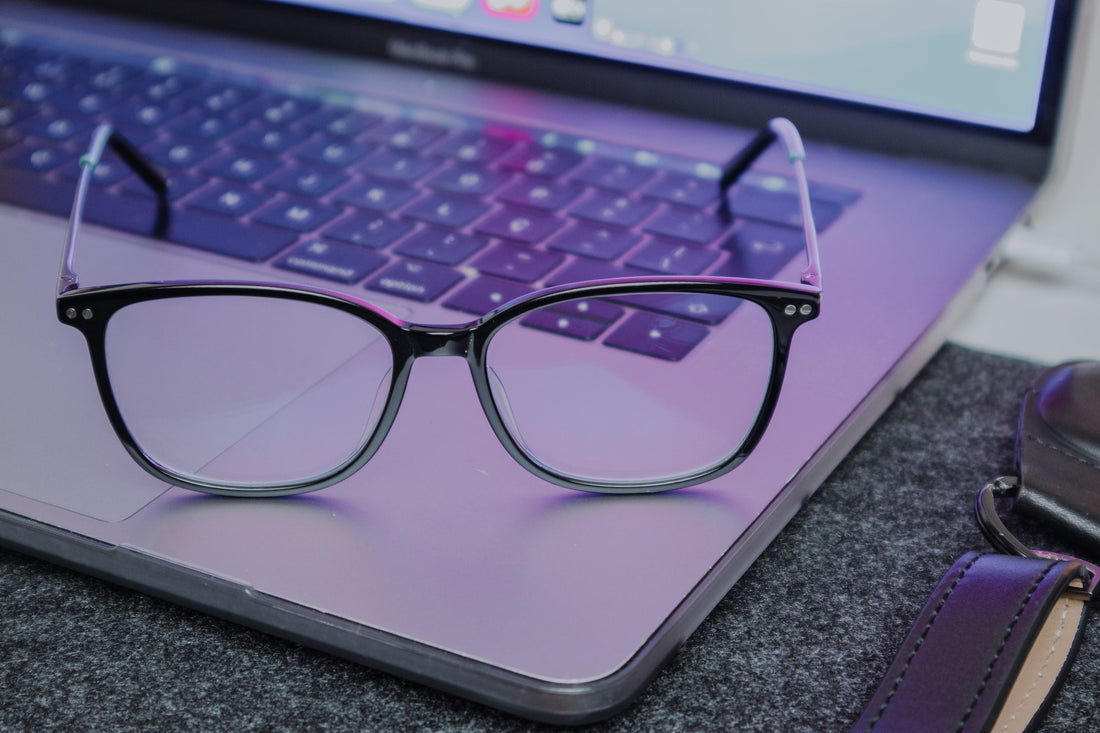 Why clear blue light blocking glasses are insufficient