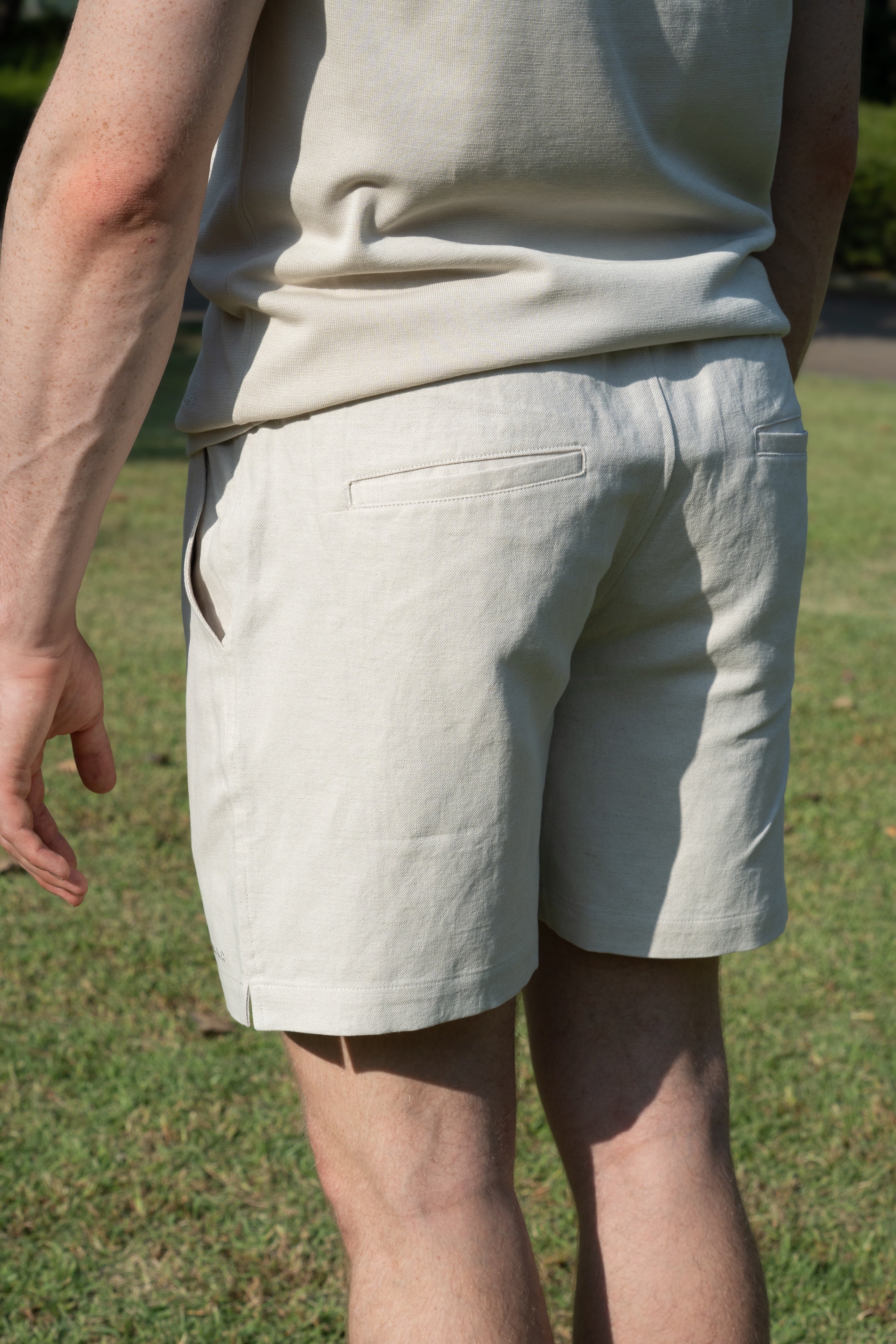LINEN COTTON BLEND WIDE SHORTS