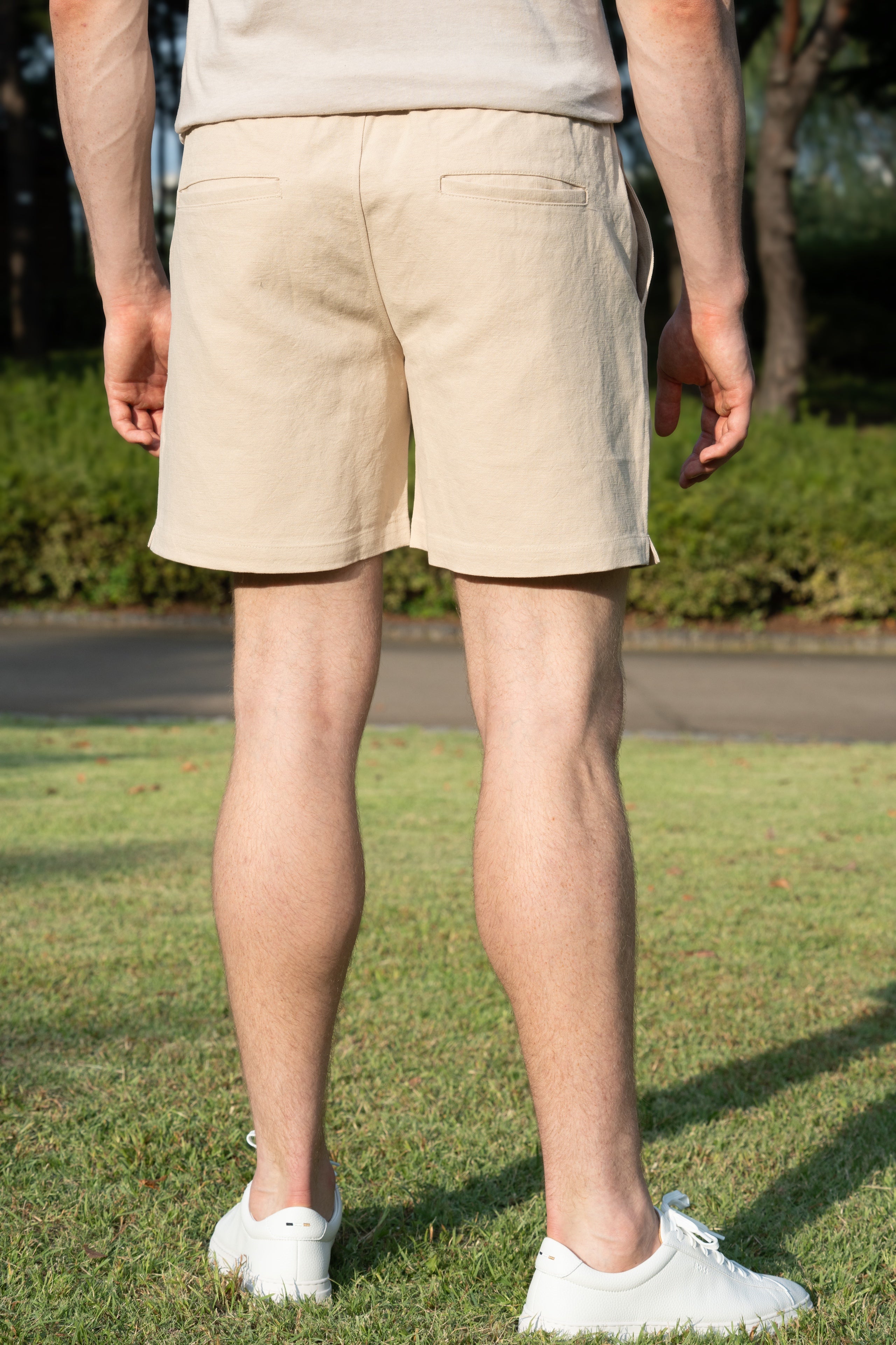 LINEN COTTON BLEND WIDE SHORTS