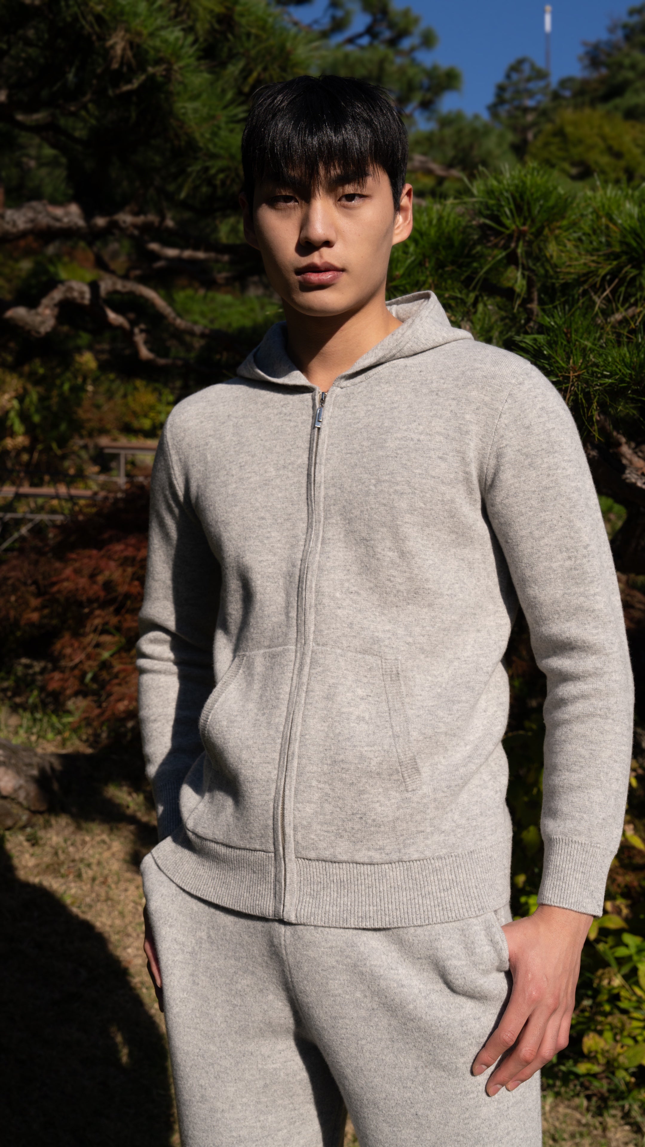 PURE MERINO WOOL BASIC HOODIE ZIP UP