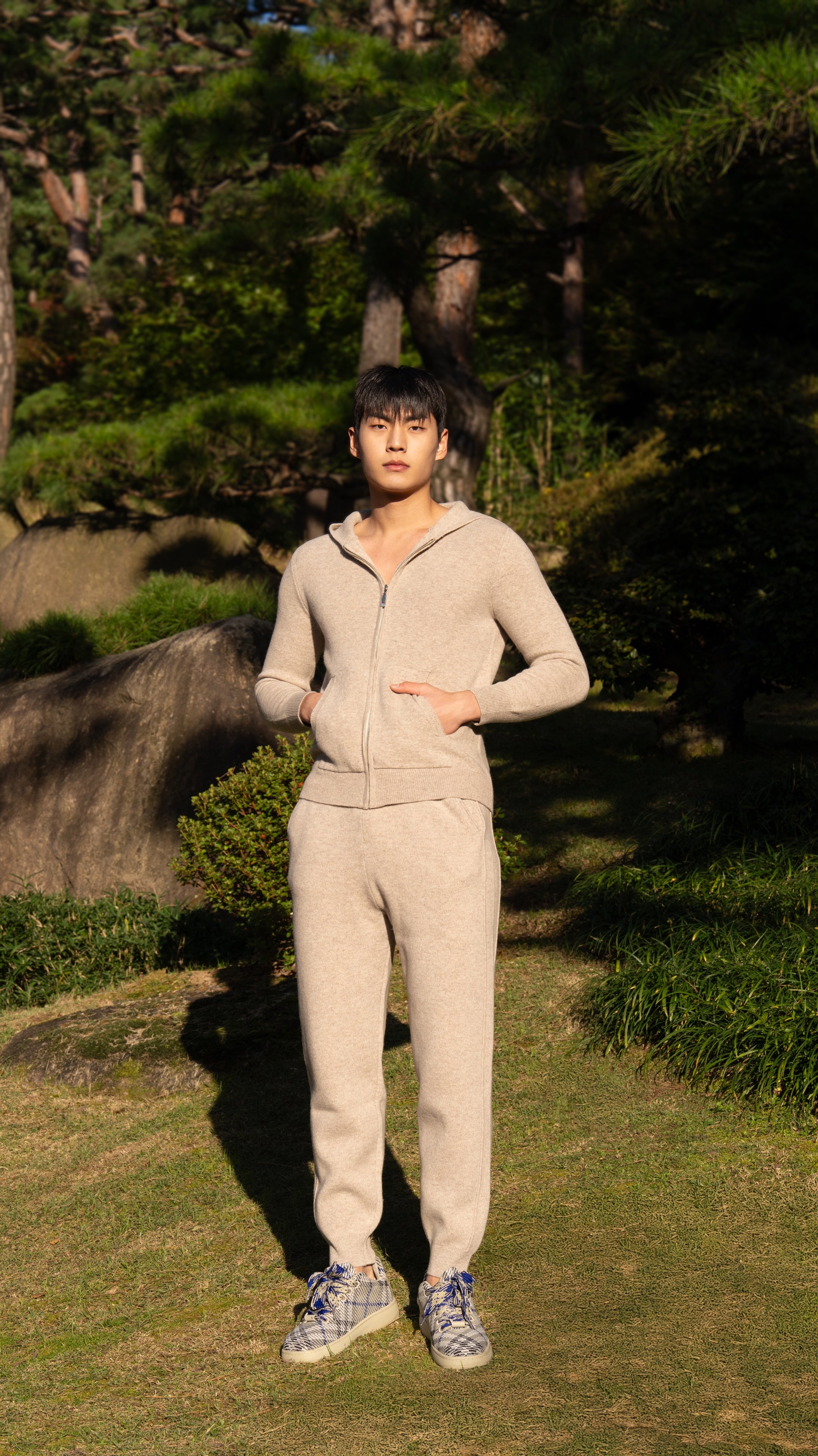 PURE MERINO WOOL BASIC HOODIE ZIP UP