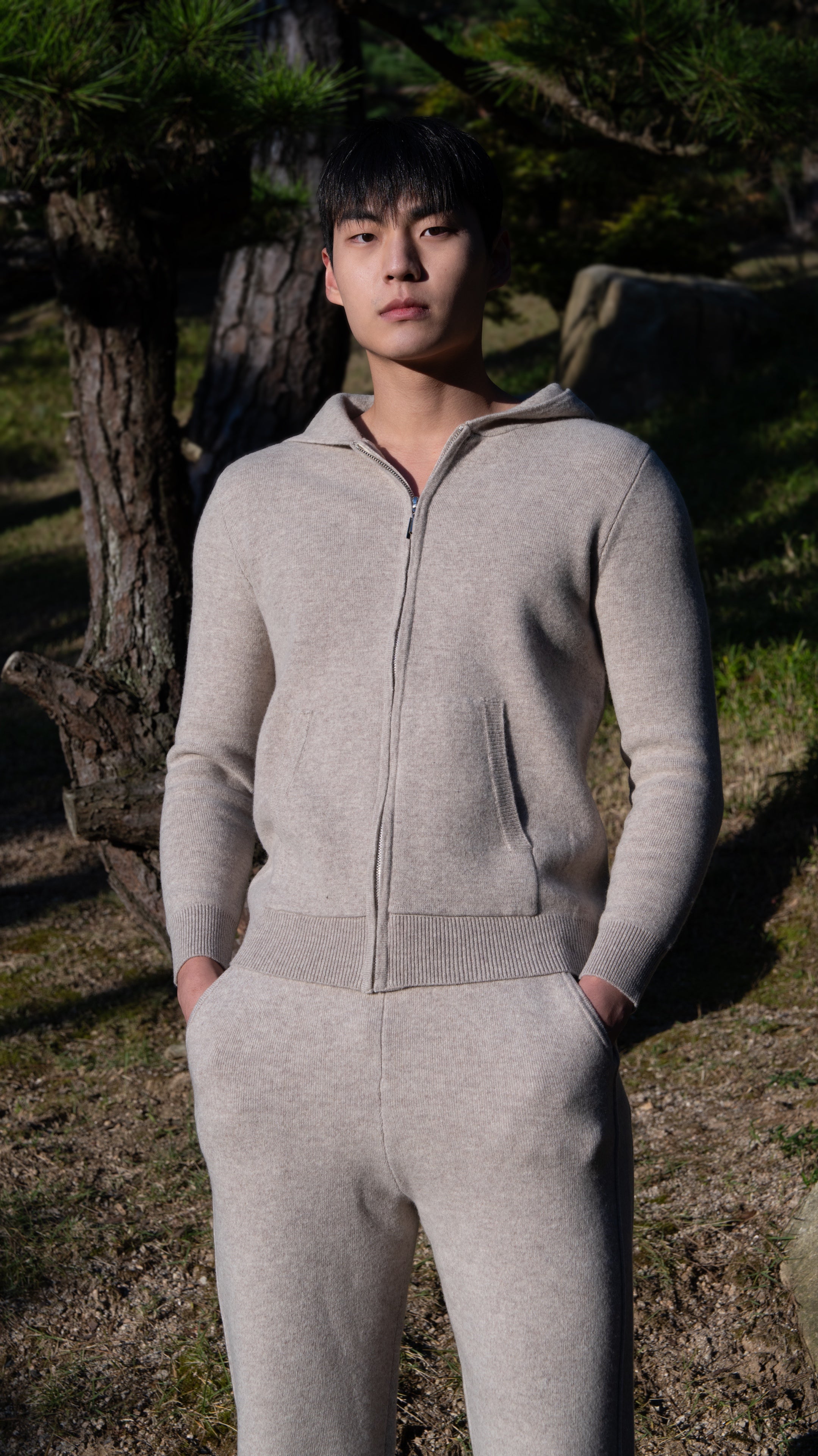 PURE MERINO WOOL BASIC HOODIE ZIP UP
