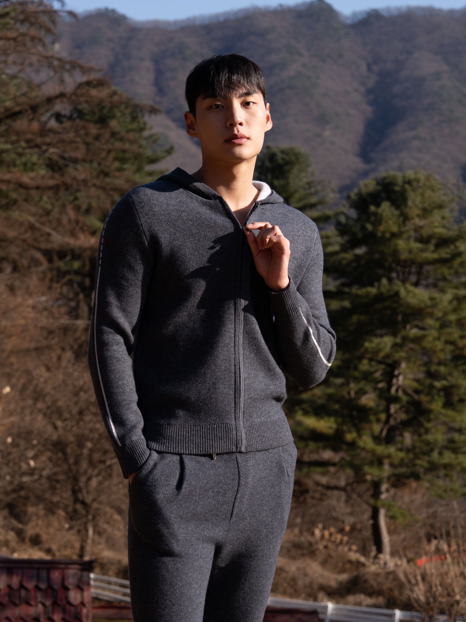 PURE CASHMERE WOOL BLEND WARM ZIP UP