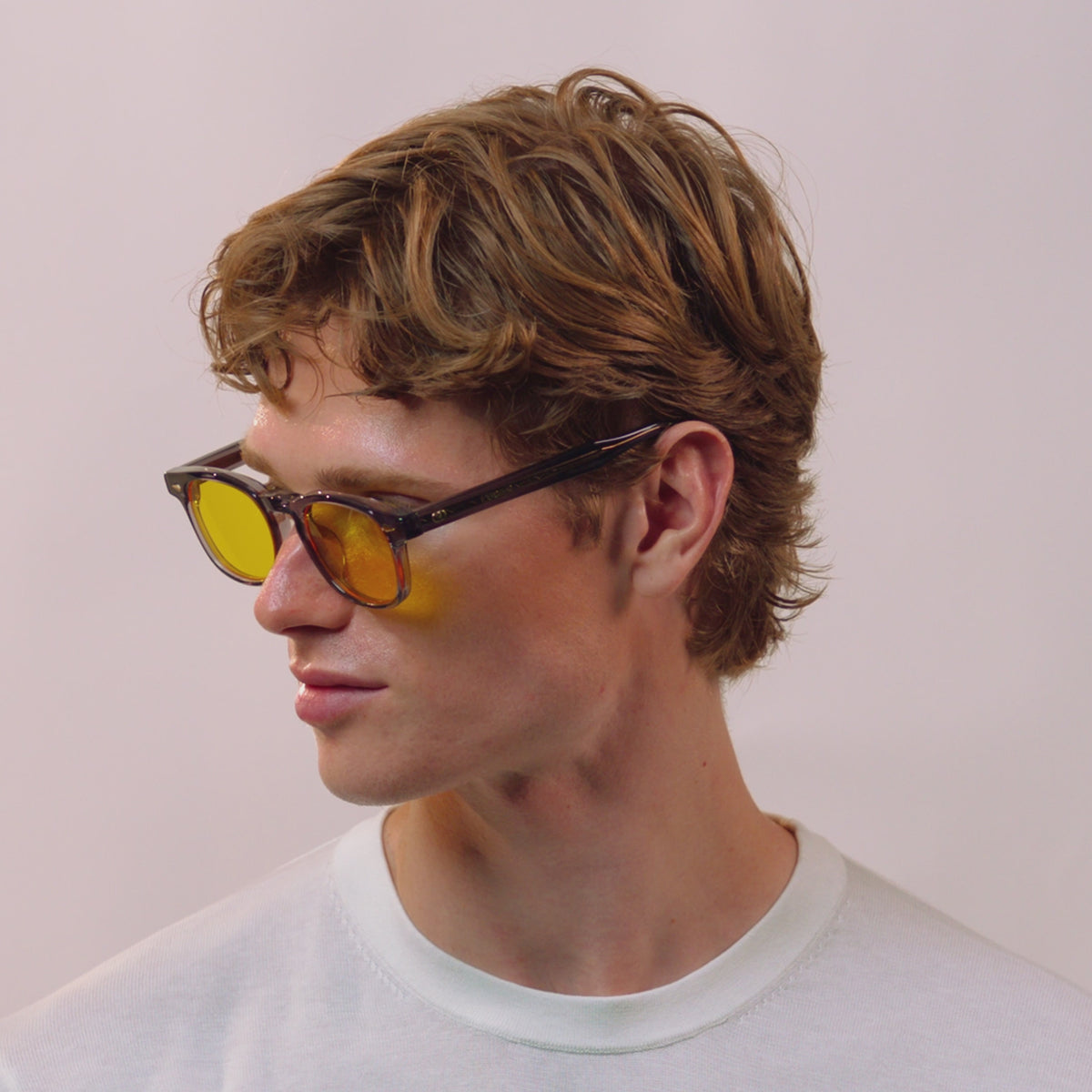 Load video: EMORY SILVER DAY LENSES